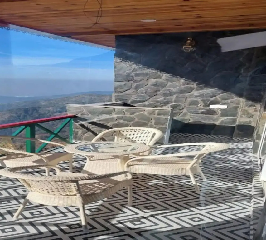 Veenu's Cottage