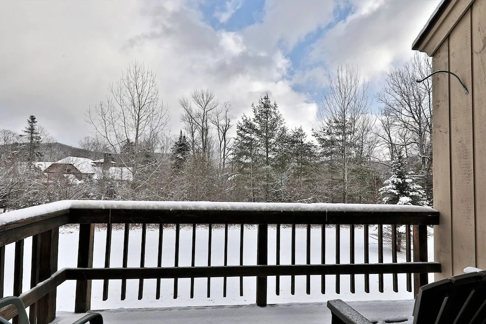 The Colony Club Loft at Killington by Killington Vacation Re