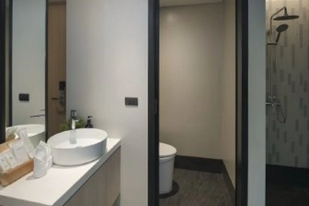 Отель JonoX Phuket Karon Hotel