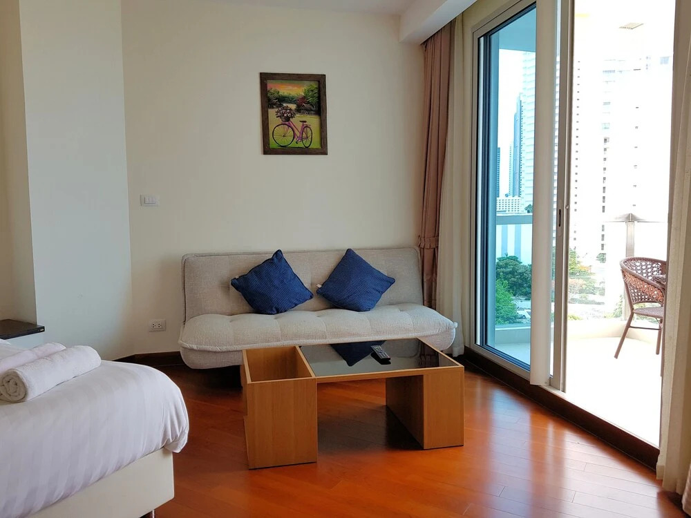 The Palm Studio by Pattaya Holiday