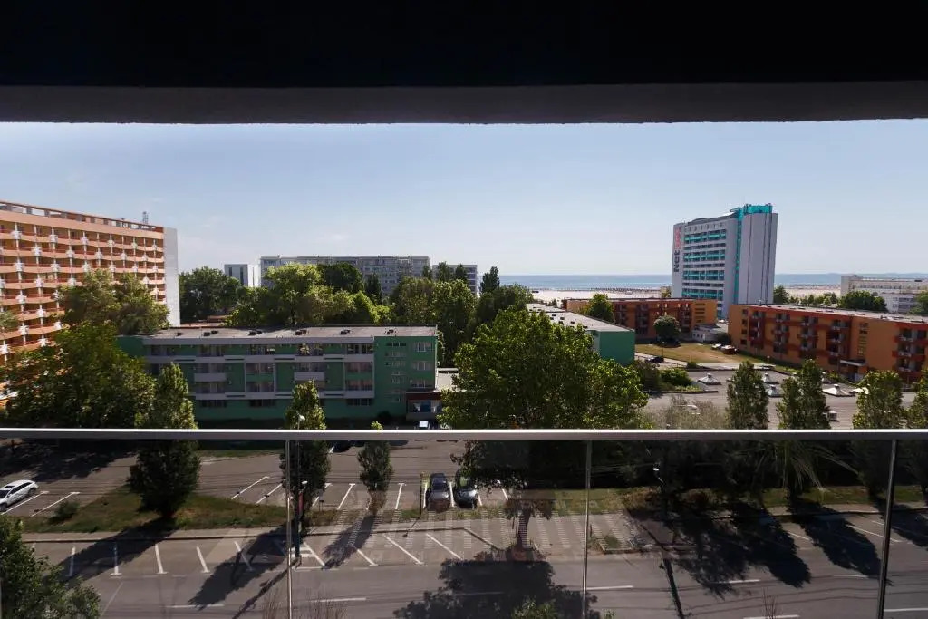 Mirage Sunset Mamaia Apartment D1