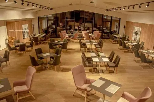 Complex Hotelier COTA O MIE