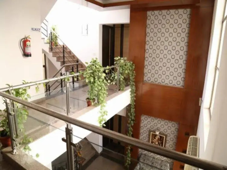 OYO 304 Hotel Elevate Residency