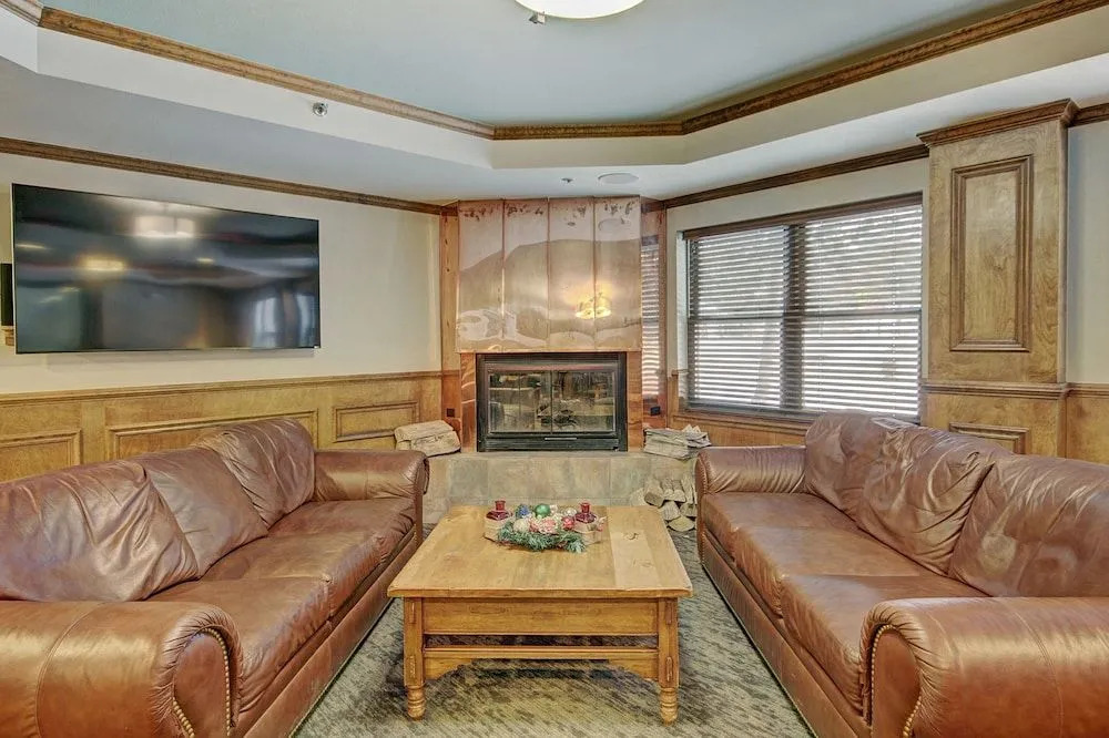 River Mnt Lodge E323F - 5 Br Condo