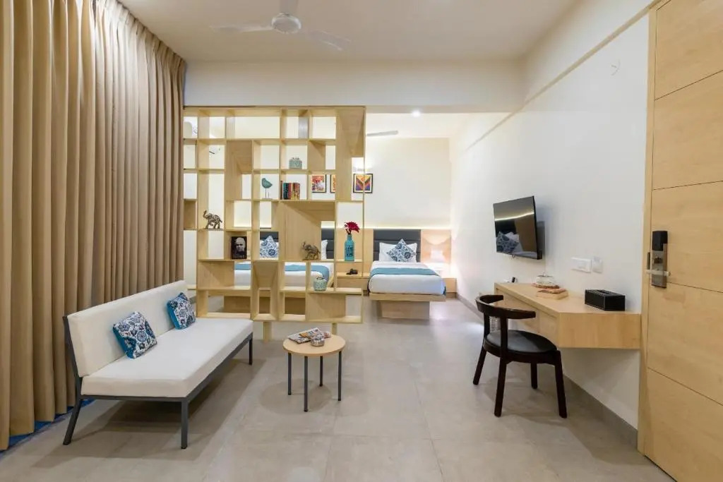 Iris Suites