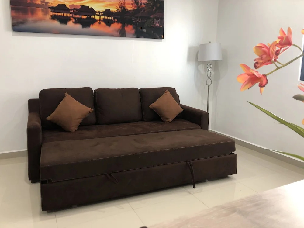 Departamento con terraza y alberca (L-8)