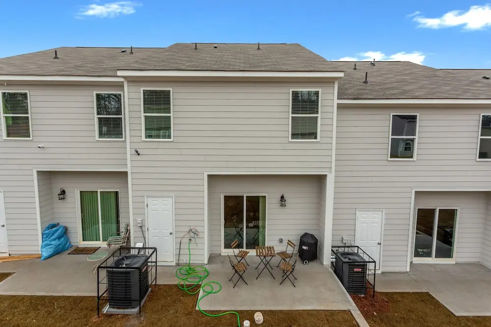 Beautiful New Construction Near Airport