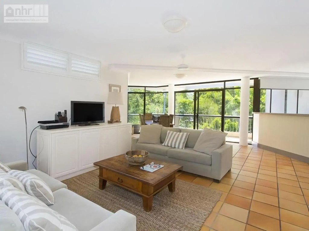 Panorama 200 Apartment 6 Upper Hastings Street 70