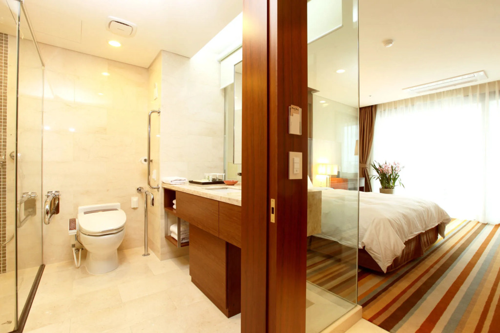 Raon Hotel & Resort