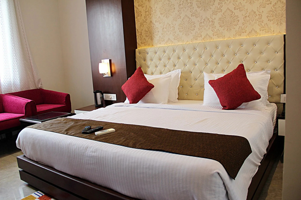 Hotel Taj Heights