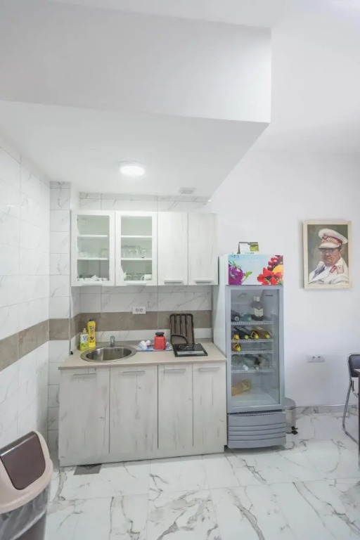 Hotel MK, Plavi restoran, Loznica