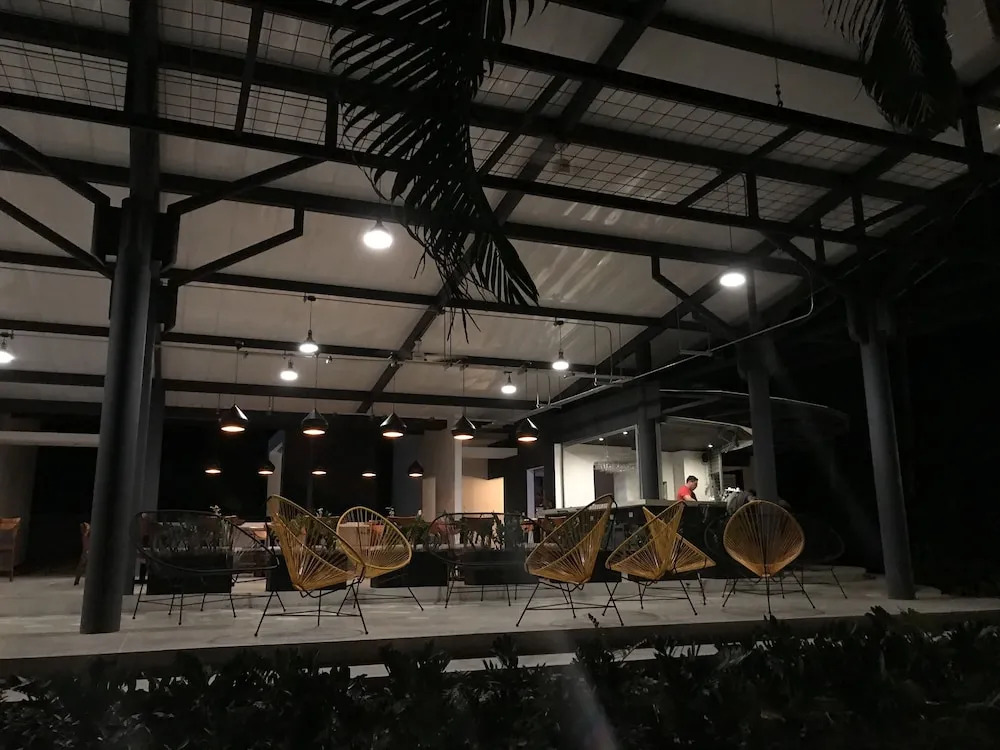 Hotel Nya