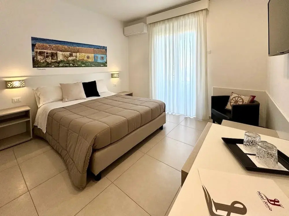 Hotel Jonio