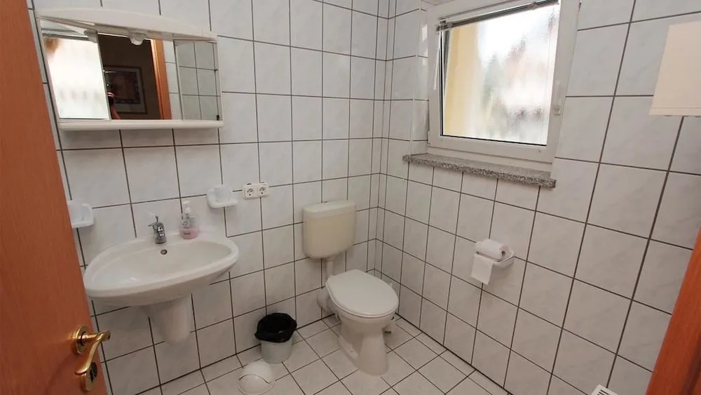 Lena Apartman