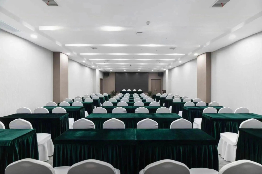 Dong Fang He Ting Hotel
