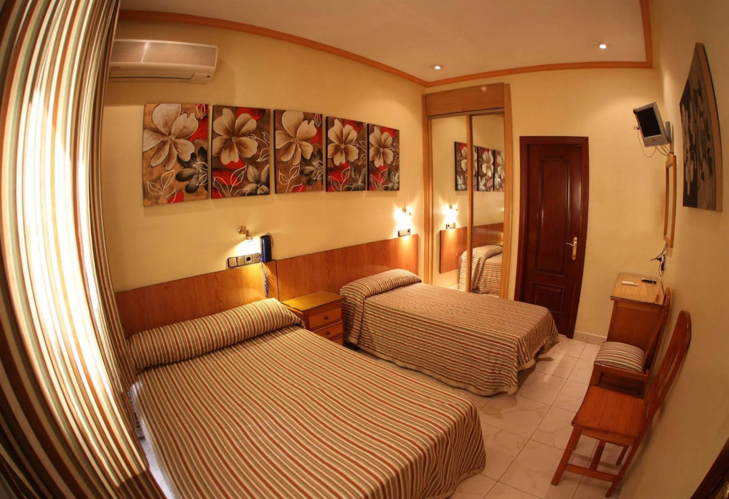 Hostal Atocha Almudena Martín