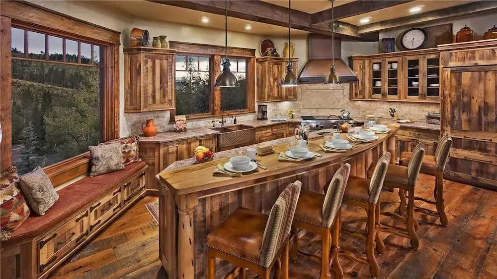 Gold Mine Lodge 6 BedroomHoliday home By Moving Mountains