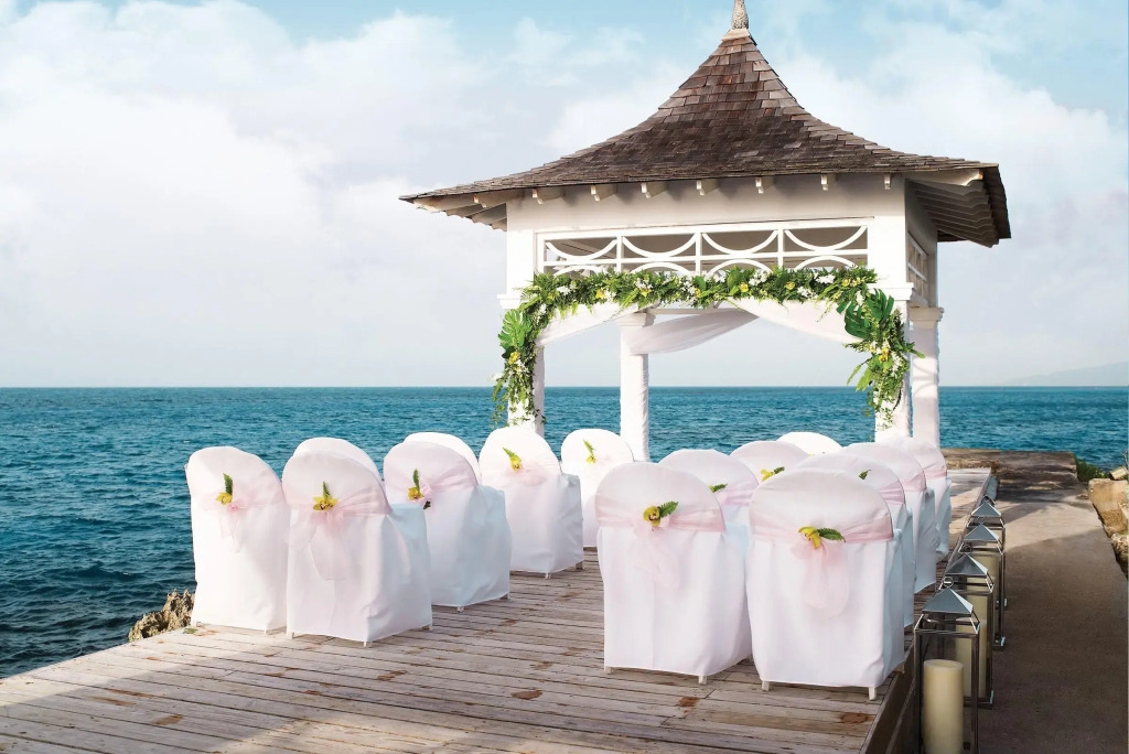 Couples Tower Isle