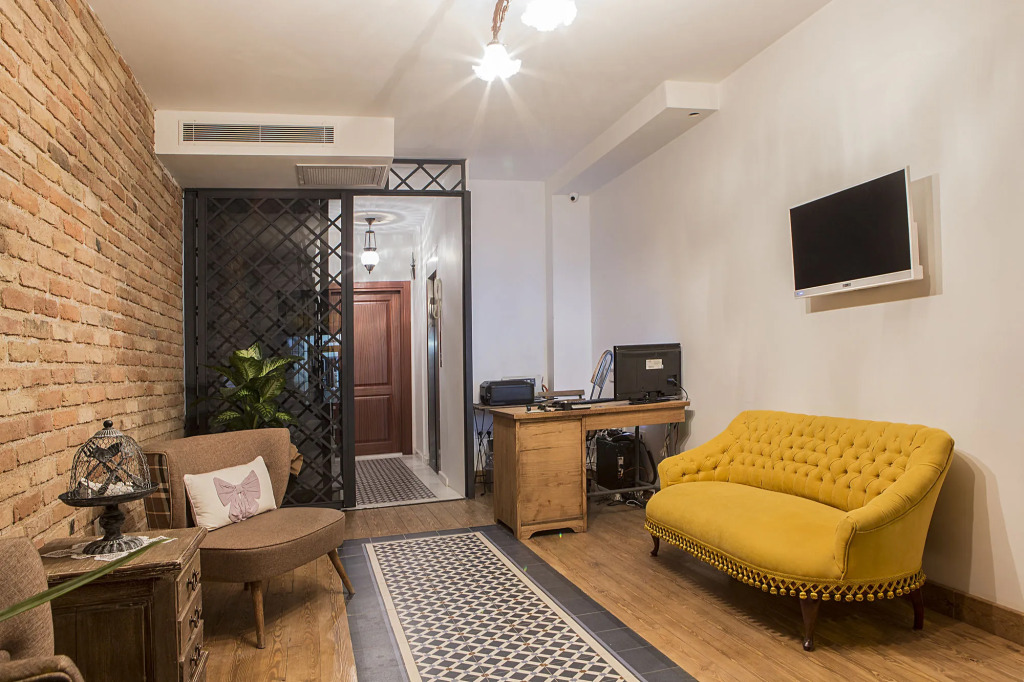 Oriella hotel