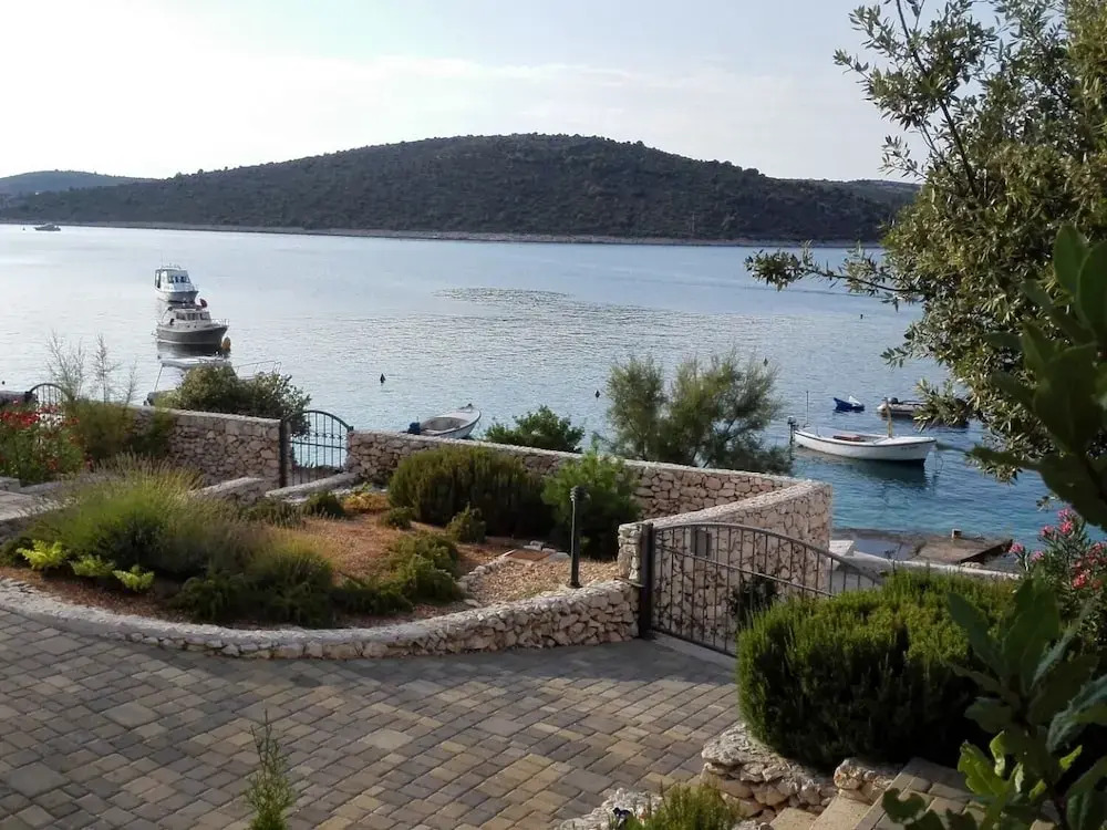 Tih - 20 m From sea - A1 Ruzmarin