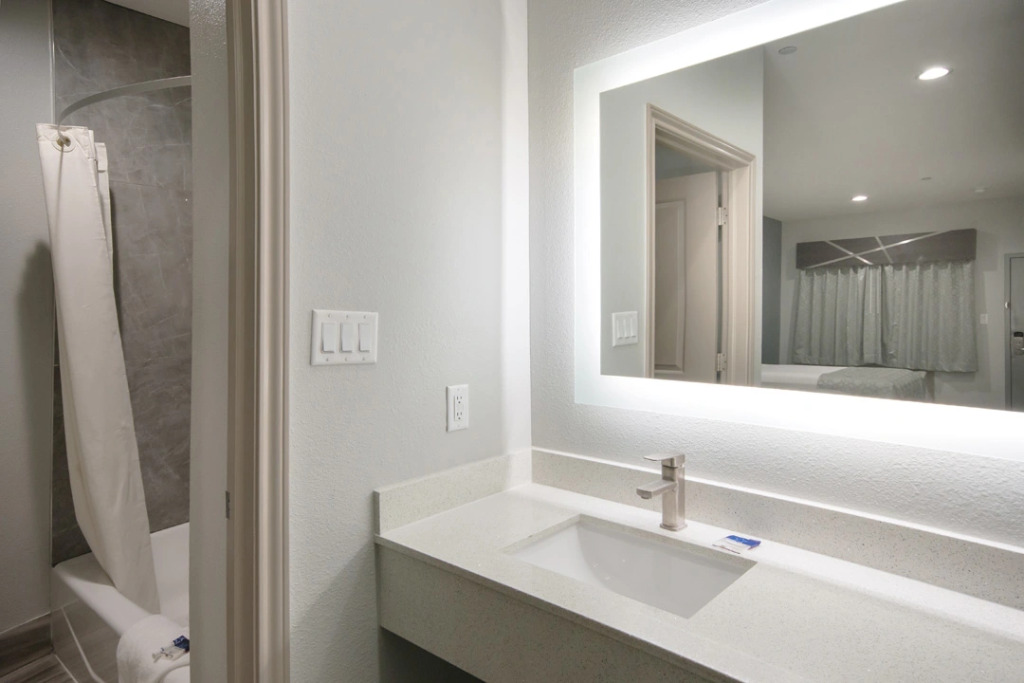 Americas Best Value Inn & Suites Northeast Houston Downtown I-610