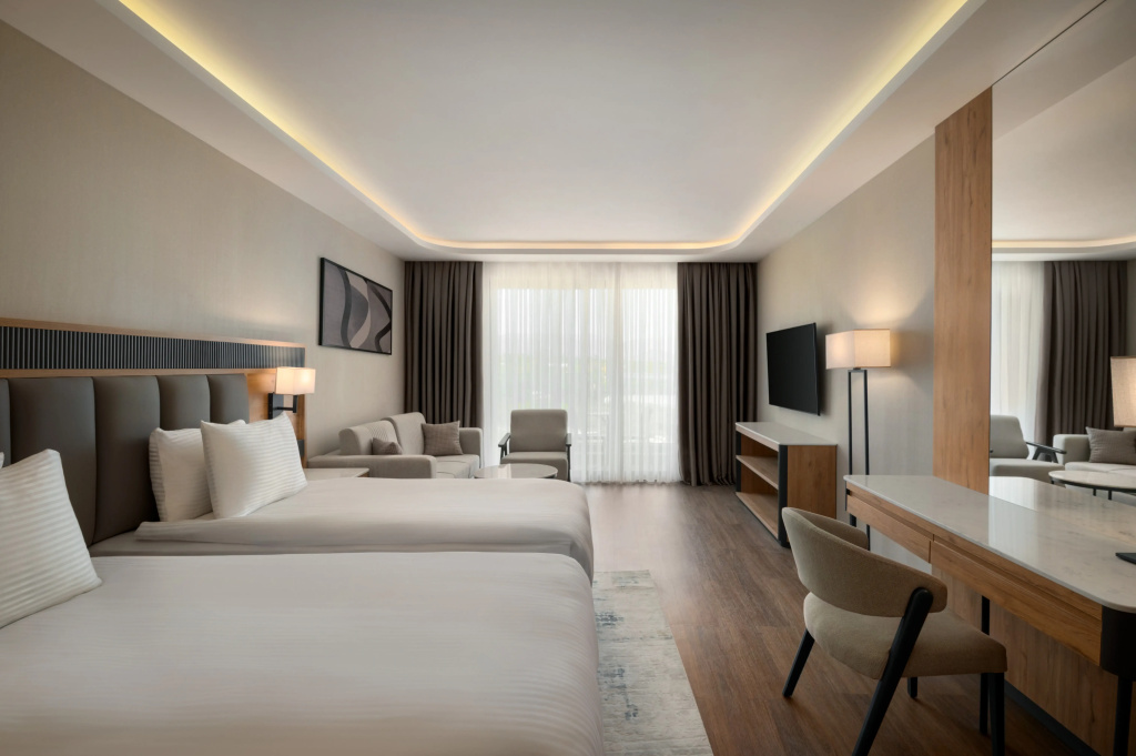 Azura World Hotel