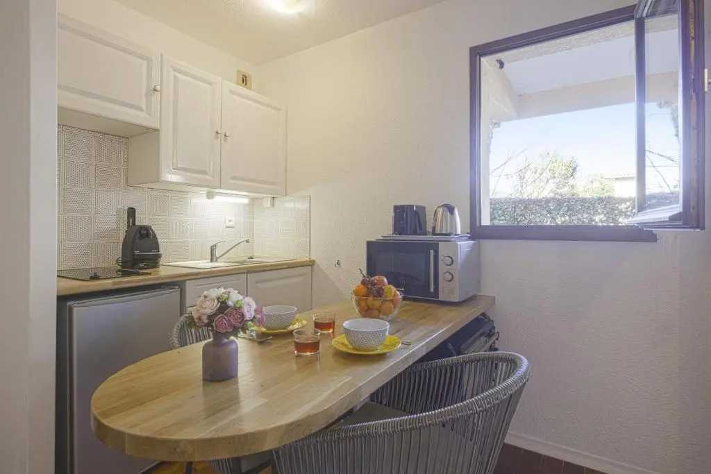 Charming studio with terrace at 200 m from the beach in Anglet - Welkeys