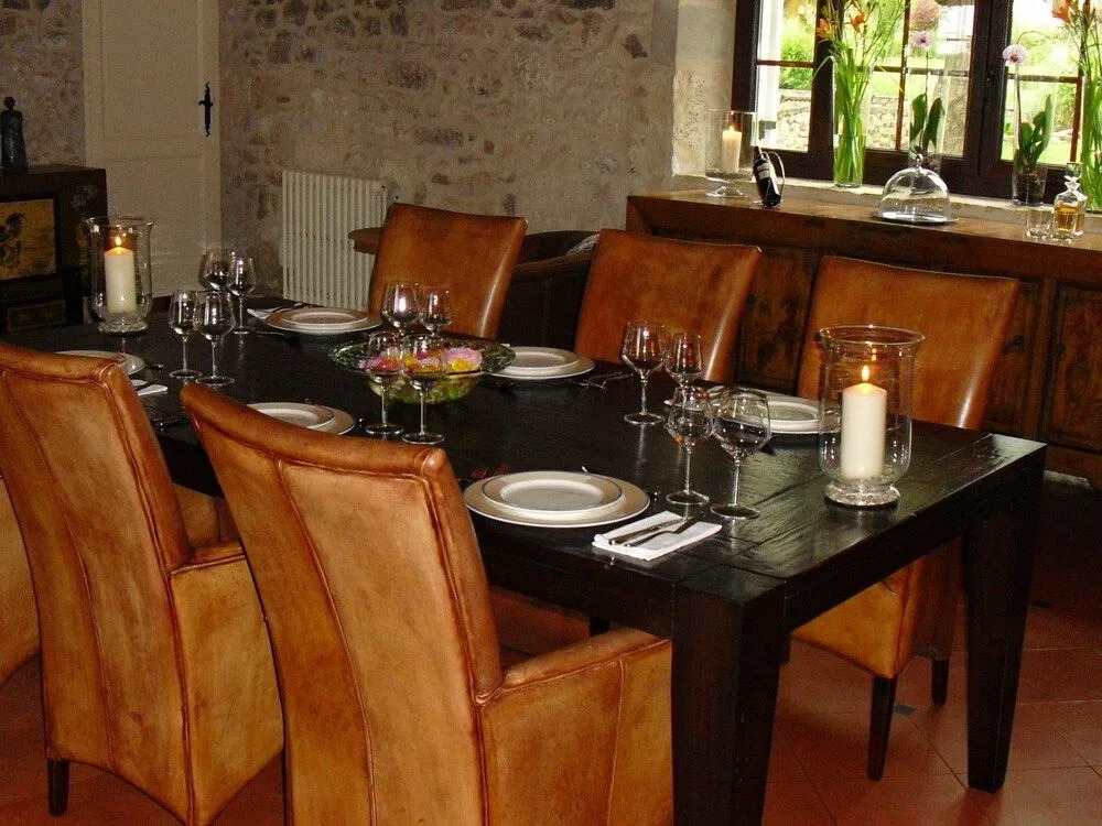 Luxe B&B maison á votre santé, in Bordeaux Wine Region