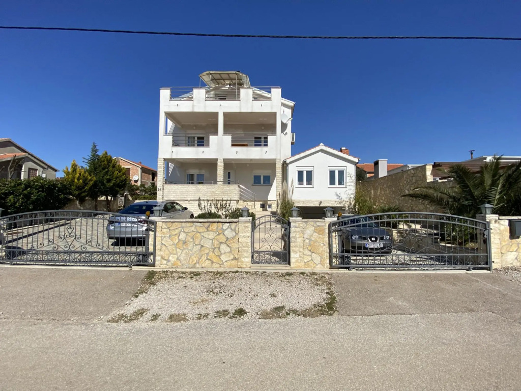 Apartments Maris