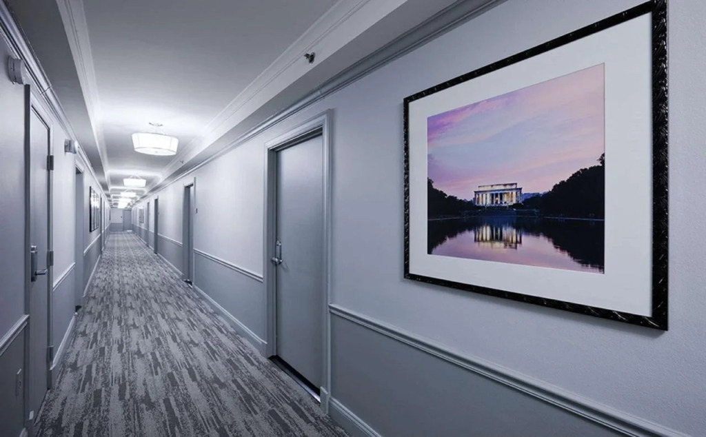 State Plaza Hotel