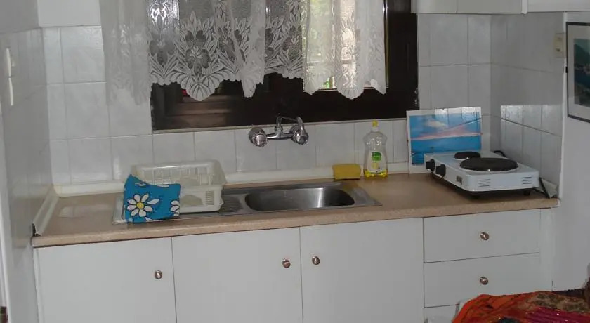 Avra Rooms