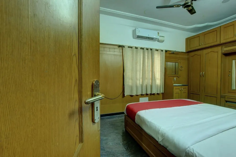 OYO 25080 Vivekam Home Stay