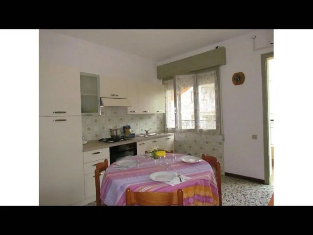 Large Apartment for up to 9 Guests