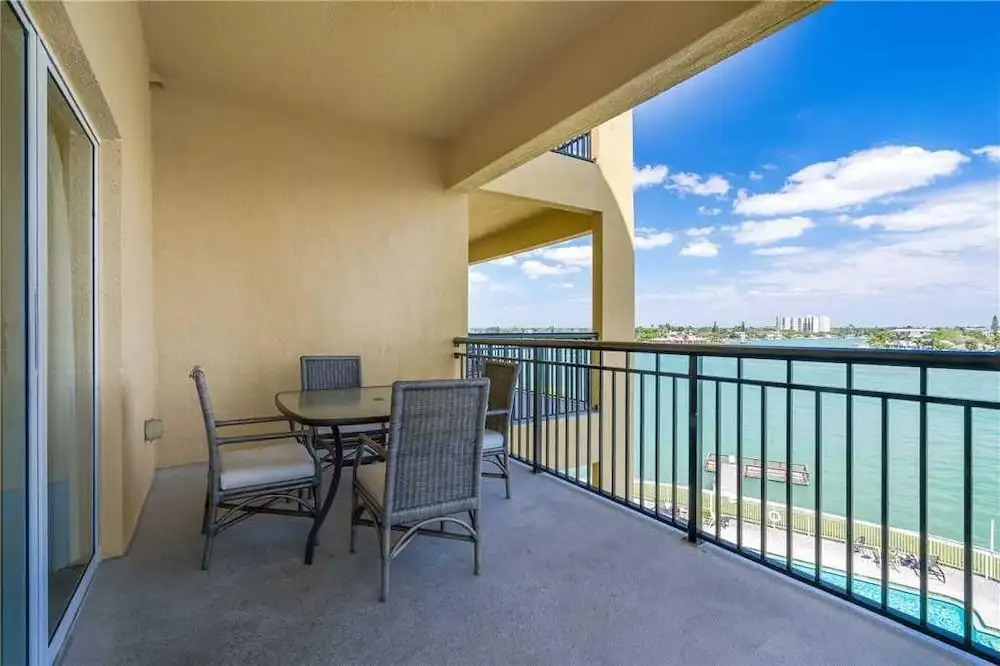 309 - Palms of Treasure Island