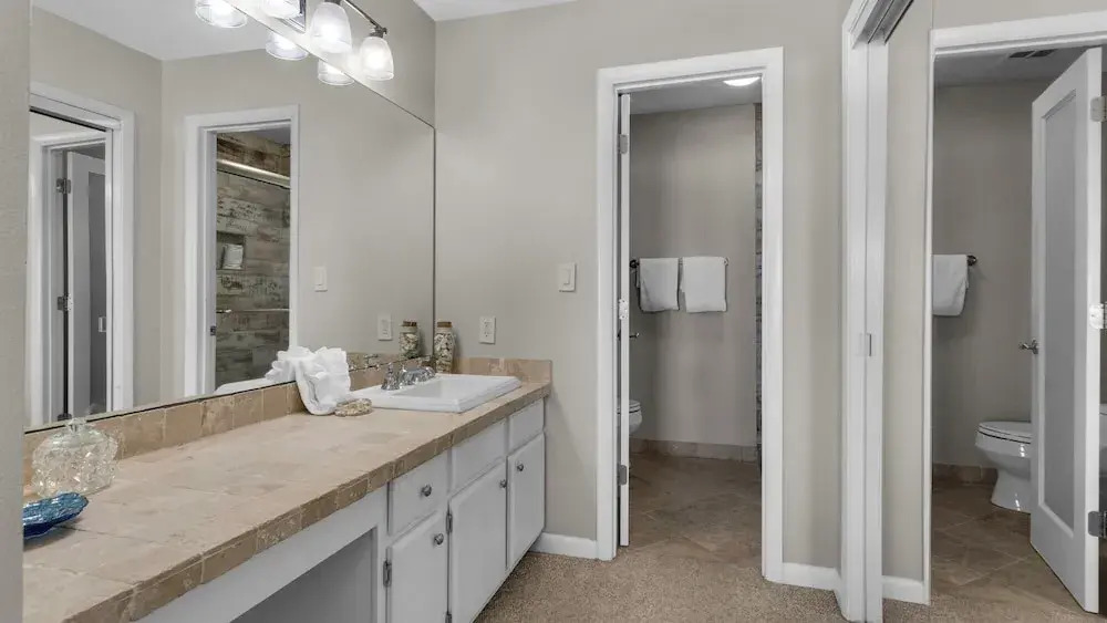 2BR Beachfront Townhome w/ Beach Service + Free Attraction Tickets!