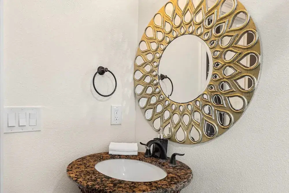 Stunning Roman Design 7bed5bath in Heart San Jose