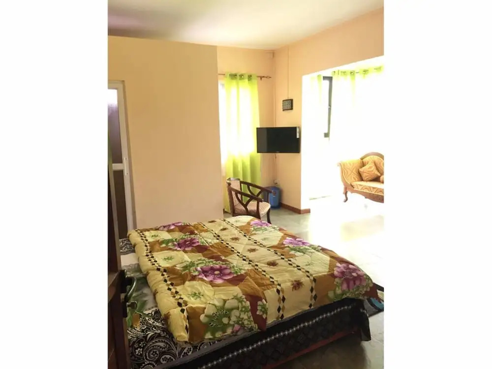 SkylineInn Hotel