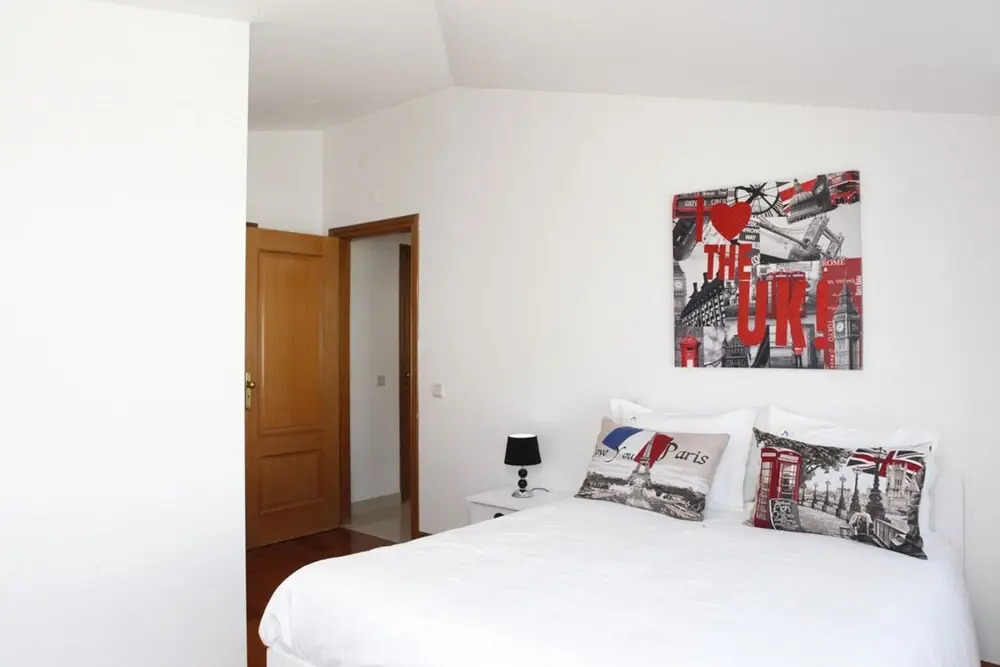 Wondrous Terrace Apartment in Cascais Center