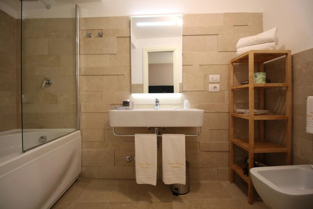Hotel Porta Reale