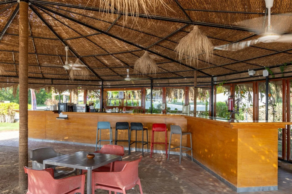 Fort Arabesque Beach Resort