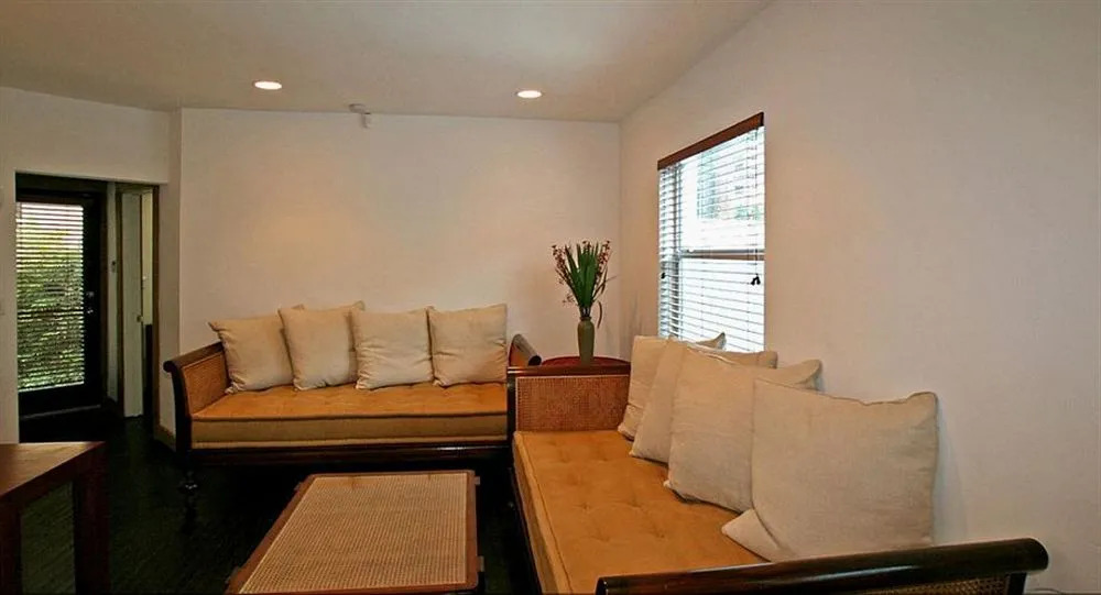SeaStays- South Beach Apartments