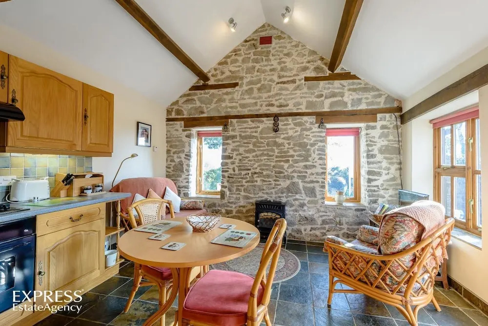 Highgrove Barns