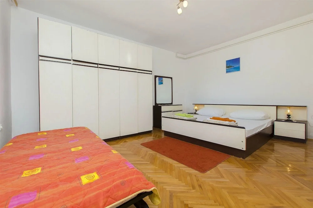 Apartments Rada