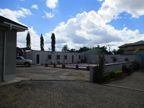 Avon Garden Apartments