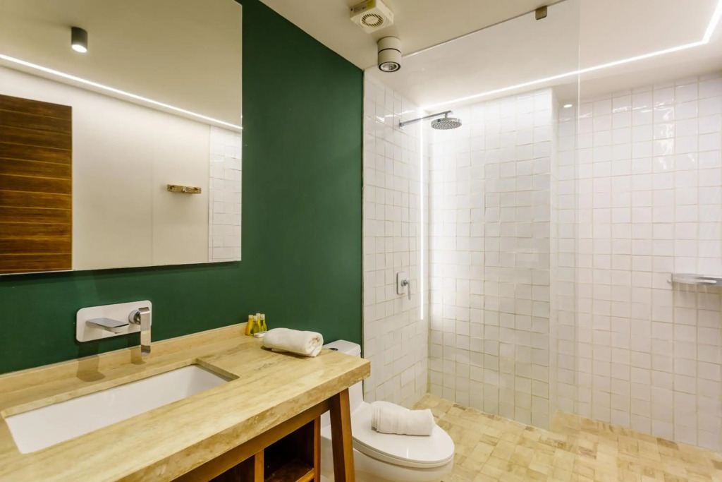 204 Hidden Gem apartment in the heart of Tulum w/ huge private terrace and pool for 6 Pax