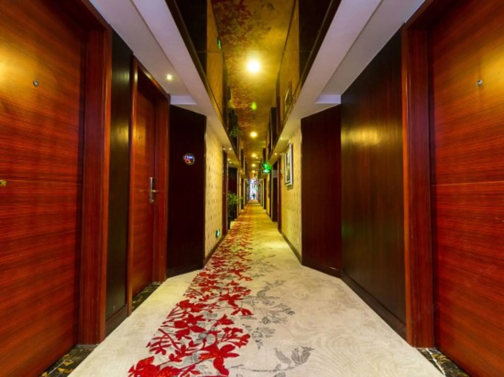 Lingshang Hotel