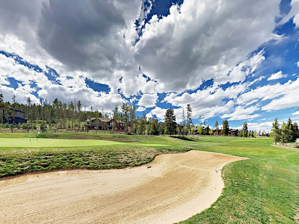 Luxe 4BR w/ Hot Tub on Golf Course