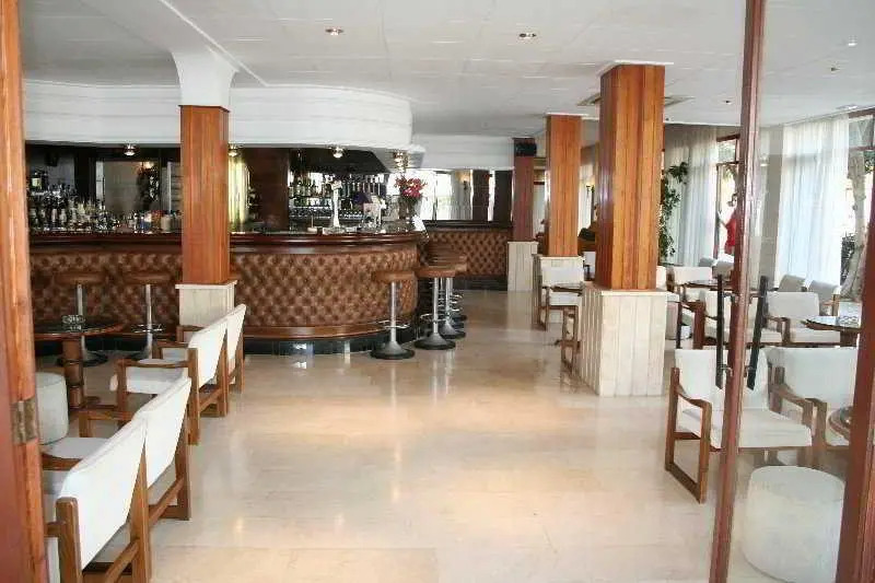 Hotel La Niña