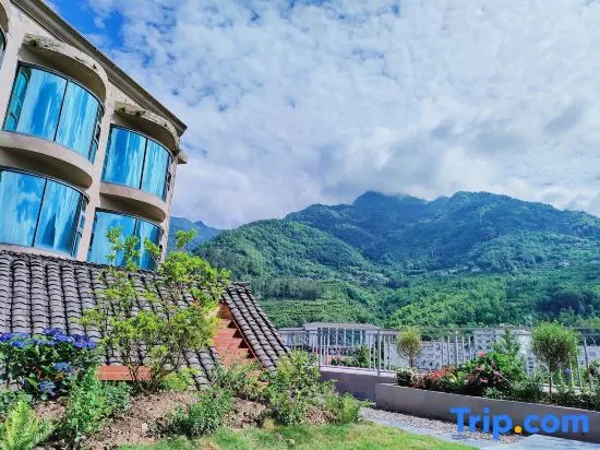Jiuzhou Jindu Hotel