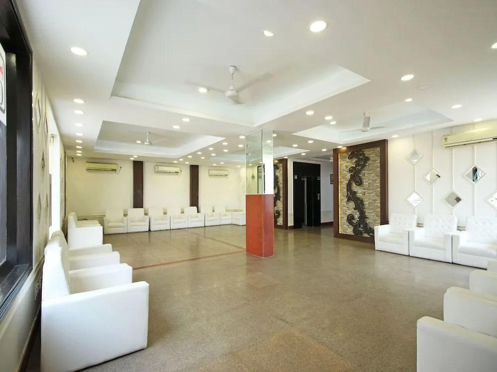 OYO 5741 Grand Highway